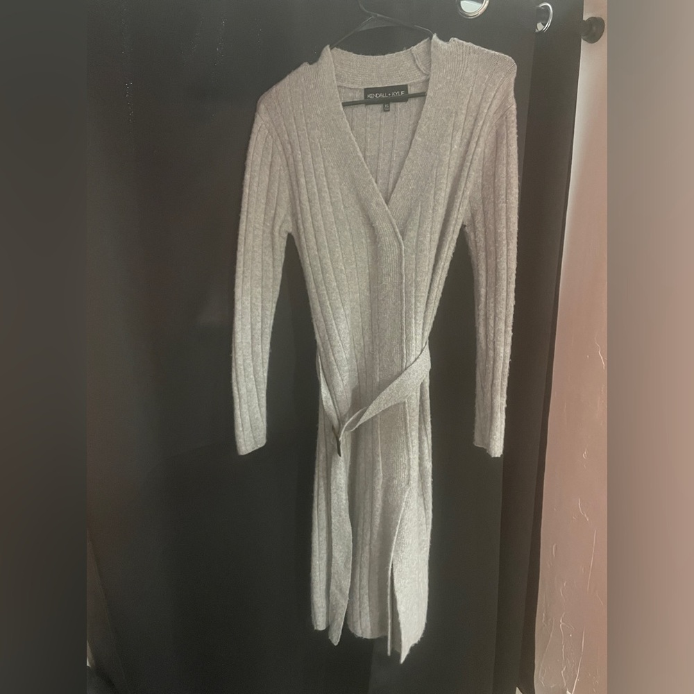 Kendall & Kylie Light Gray Ribbed Long Sleeve Dress